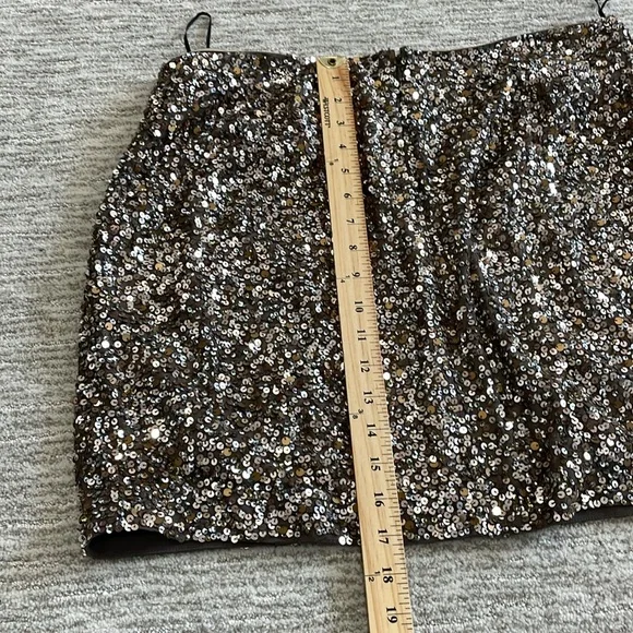NWT Vince Sequin Mini Skirt Size 12 Antique Gold & Silver Sparkle A-Line Glamour - Picture 7 of 10